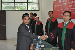 Ketika Rasulullah Shalat Dengan Baju Sutera